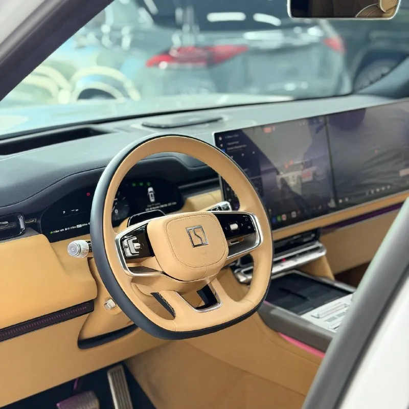 Салон Zeekr 9X