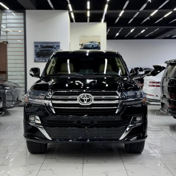 Toyota Land Cruiser 200 V8 Trend Motors